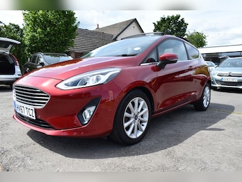 Used Ford Fiesta 2017 for sale - 75570048: Photo