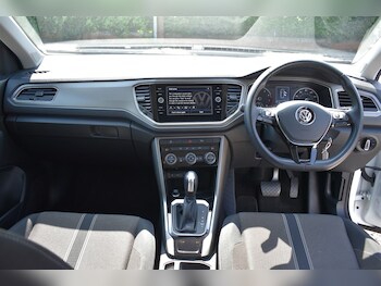 Used Volkswagen T-Roc 2020 for sale - 75570751: Photo