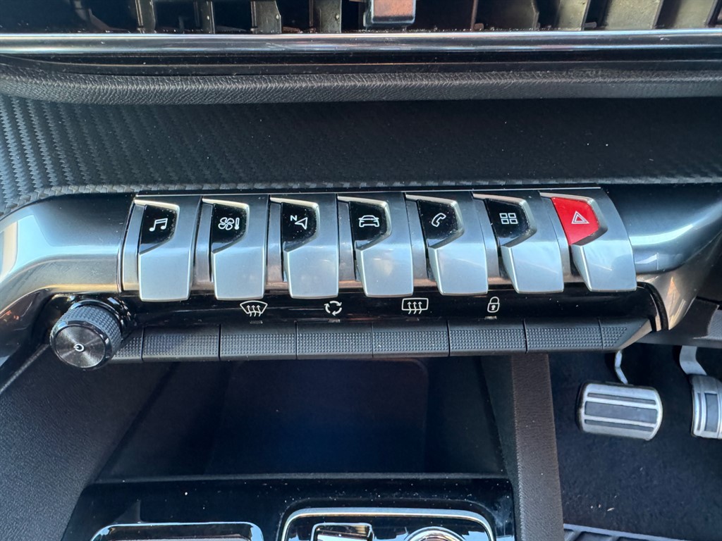 Used Peugeot 3008 2023 for sale - 76557109: Photo 16