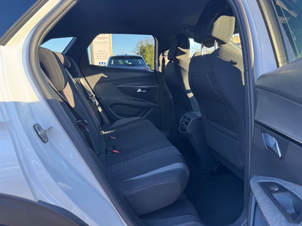 Used Peugeot 3008 2023 for sale - 76557109: Photo 24