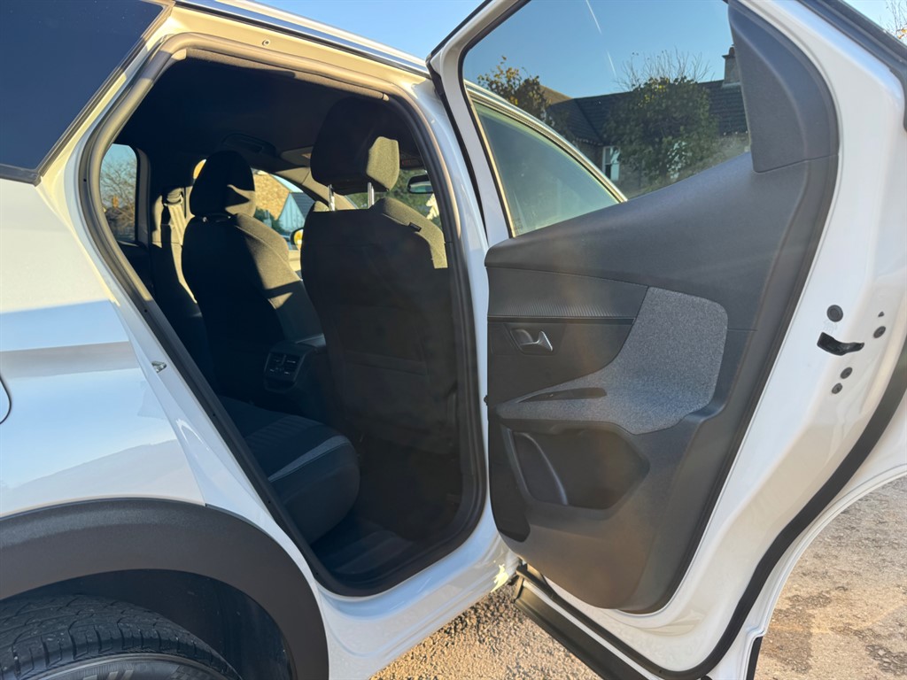 Used Peugeot 3008 2023 for sale - 76557109: Photo 29