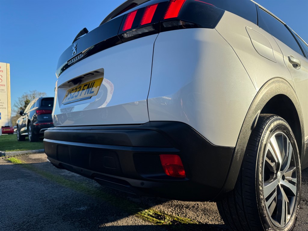 Used Peugeot 3008 2023 for sale - 76557109: Photo 31