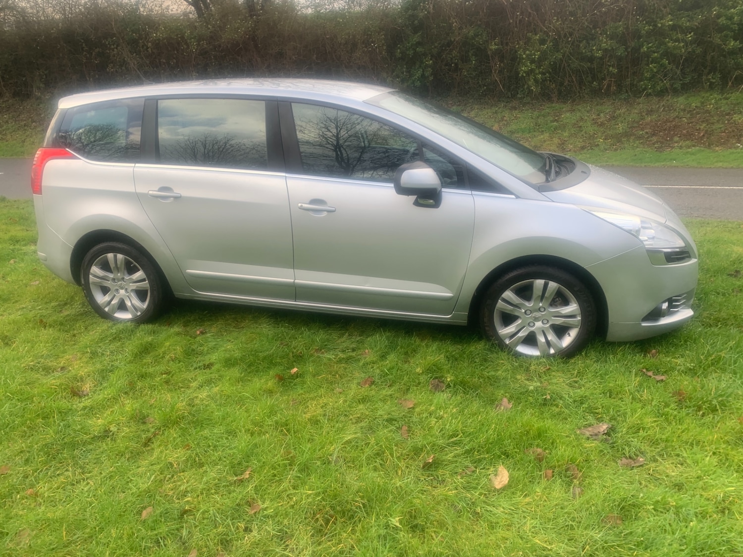 Used Peugeot 5008 2013 for sale - 77261841: Photo 11
