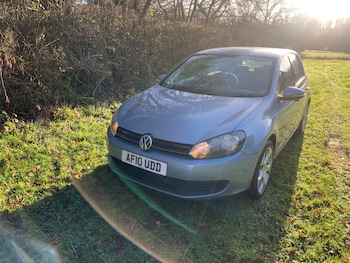 Used Volkswagen Golf 2010 for sale - 77013972: Photo