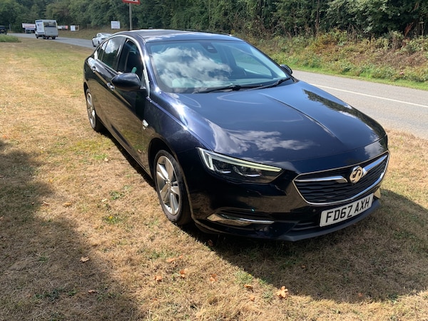 Used Vauxhall Insignia 2017 for sale - 75662202: Photo 1