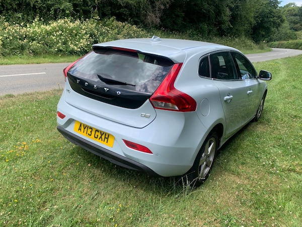Used Volvo V40 2013 for sale - 75131125: Photo 14