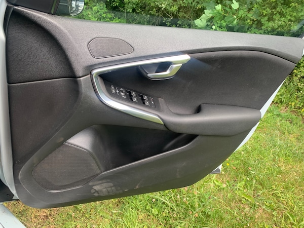 Used Volvo V40 2013 for sale - 75131125: Photo 6