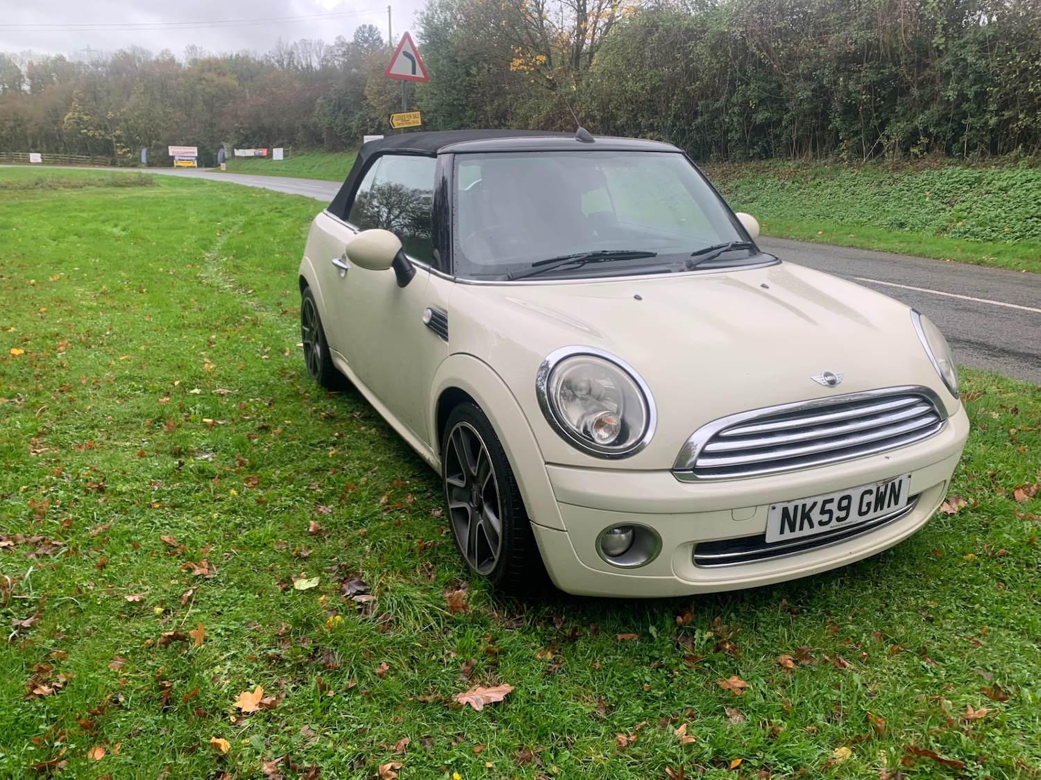 Used MINI Convertible 2009 for sale - 76547955: Photo 1