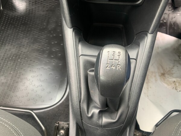 Used Peugeot 208 2014 for sale - 74630075: Photo 10