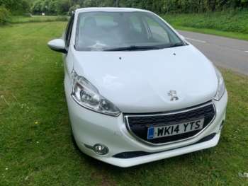 Used Peugeot 208 2014 for sale - 74630075: Photo