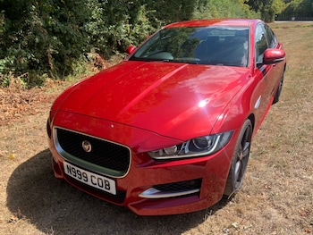 Used Jaguar XE 2015 for sale - 79460260: Photo