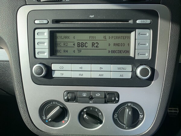 Used Volkswagen EOS 2007 for sale - 76242710: Photo 11