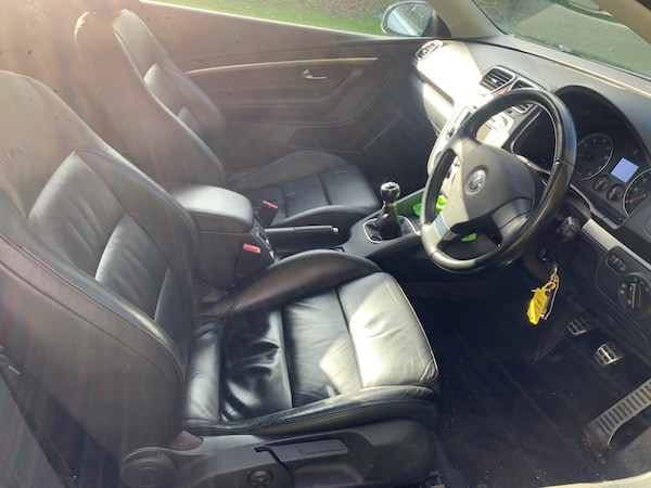 Used Volkswagen EOS 2007 for sale - 76242710: Photo 8