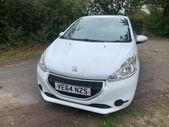 Used Peugeot 208 2014 for sale - 79792868: Photo