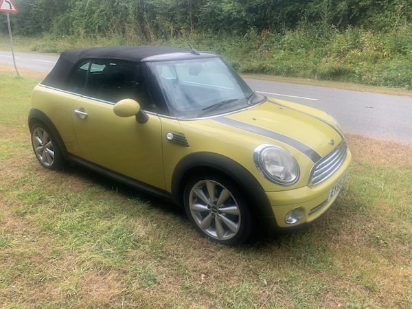 Used MINI Convertible 2009 for sale - 75283285: Photo 10