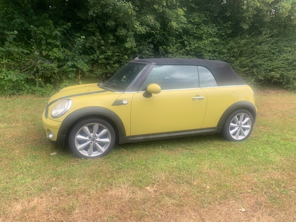 Used MINI Convertible 2009 for sale - 75283285: Photo 6