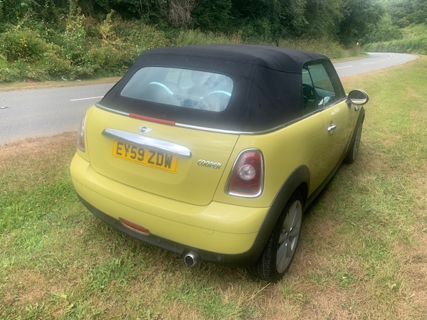 Used MINI Convertible 2009 for sale - 75283285: Photo 9