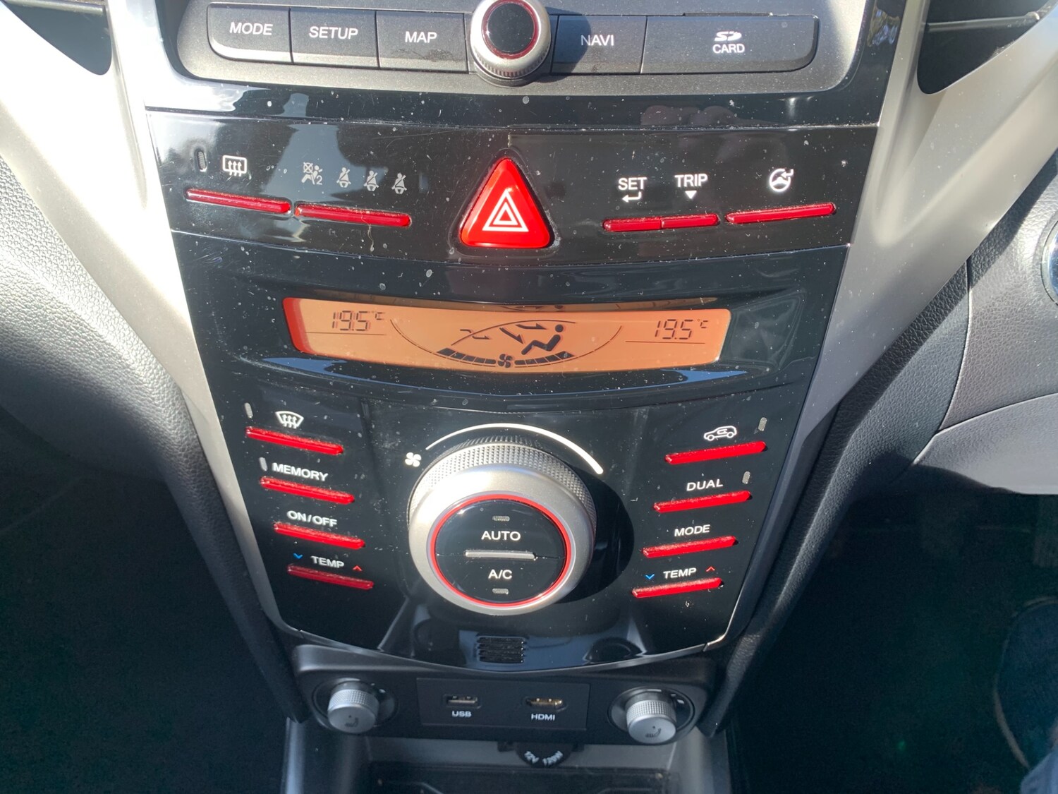 Used Ssangyong Tivoli 2015 for sale - 76374052: Photo 11