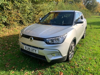 Used Ssangyong Tivoli 2015 for sale - 76374052: Photo