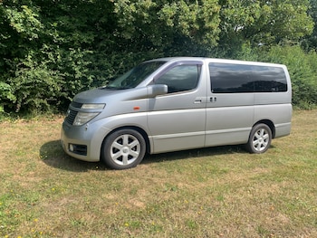 Used Nissan Elgrand  for sale - 75491357: Photo