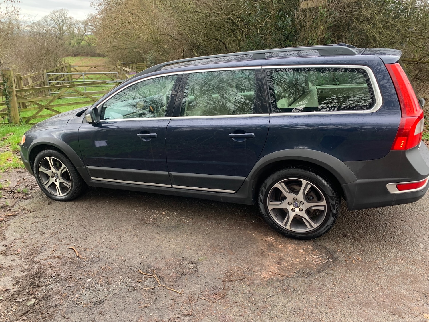 Used Volvo XC70 2013 for sale - 77404781: Photo 5