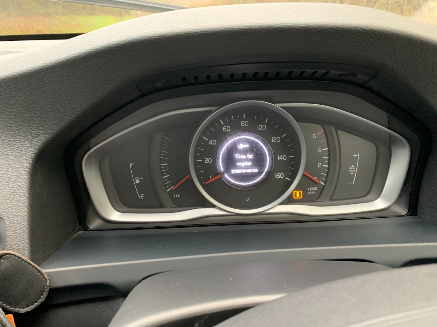 Used Volvo V60 2015 for sale - 76978942: Photo 10