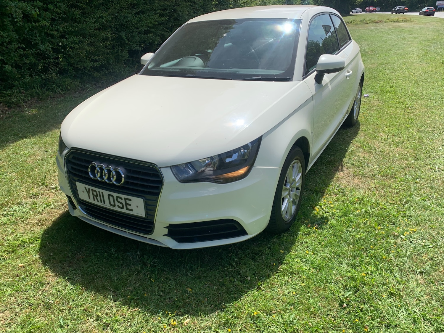 Used Audi A1 2011 for sale - 76891711: Photo 3