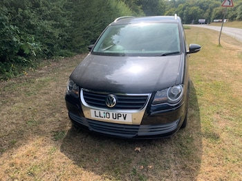 Used Volkswagen Touran 2010 for sale - 75550616: Photo