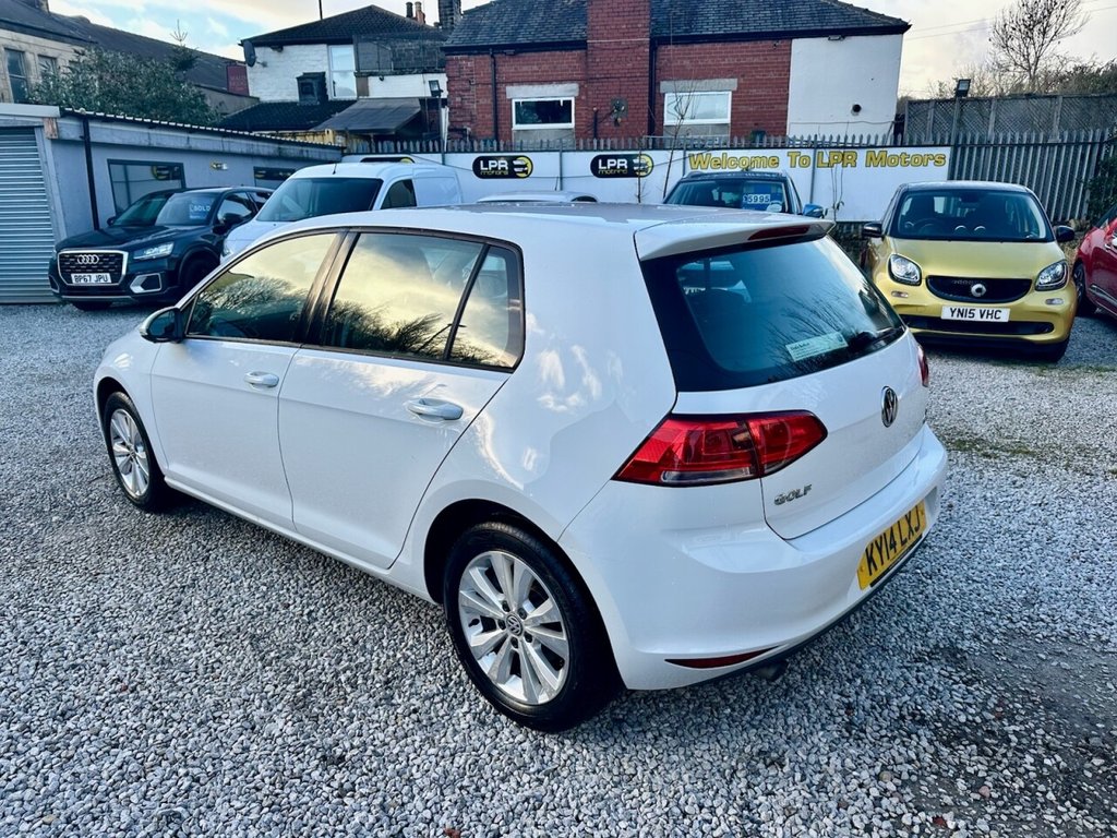 Used Volkswagen Golf 2014 for sale - 76900517: Photo 11