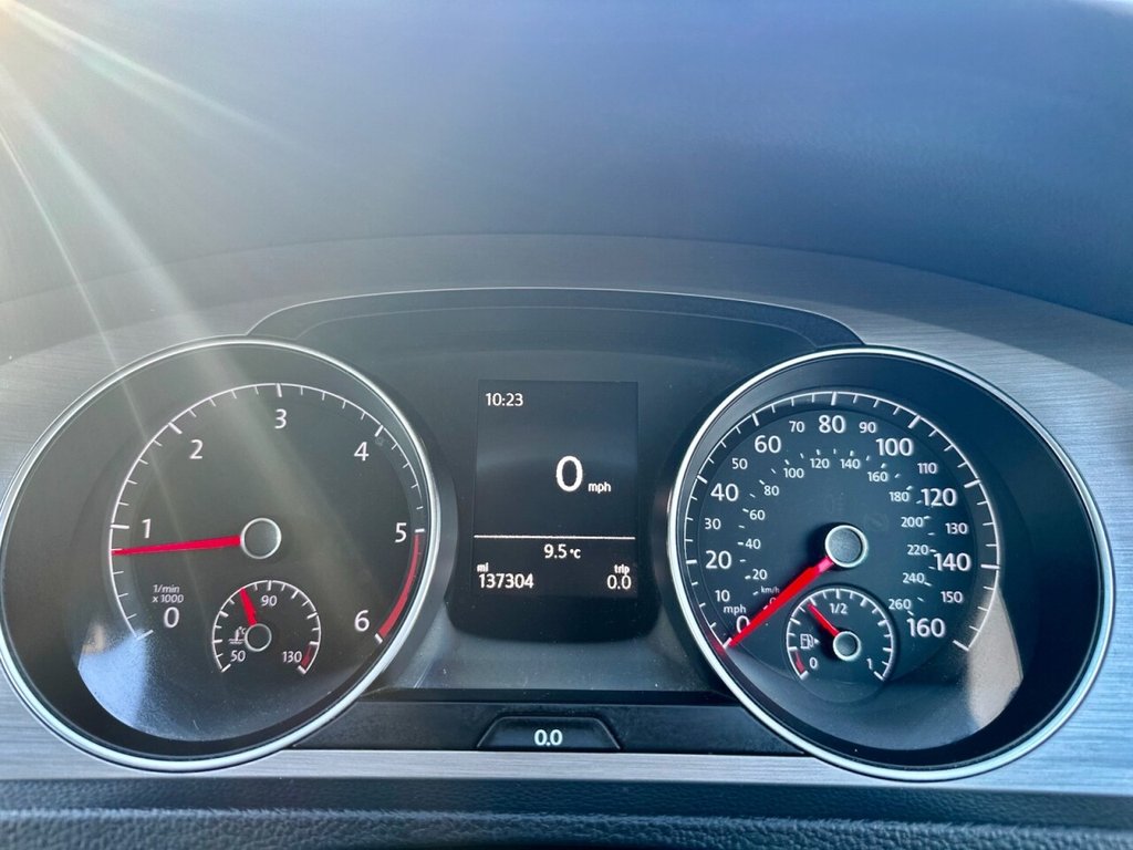 Used Volkswagen Golf 2014 for sale - 76900517: Photo 17