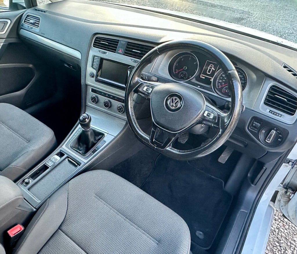 Used Volkswagen Golf 2014 for sale - 76900517: Photo 26