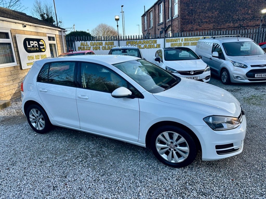 Used Volkswagen Golf 2014 for sale - 76900517: Photo 3
