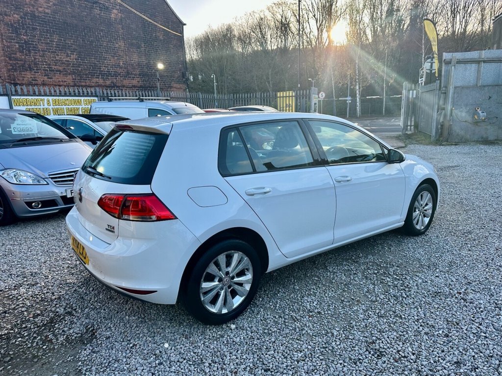 Used Volkswagen Golf 2014 for sale - 76900517: Photo 5