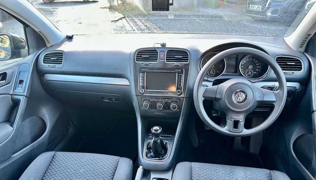 Used Volkswagen Golf 2009 for sale - 76900740: Photo 14