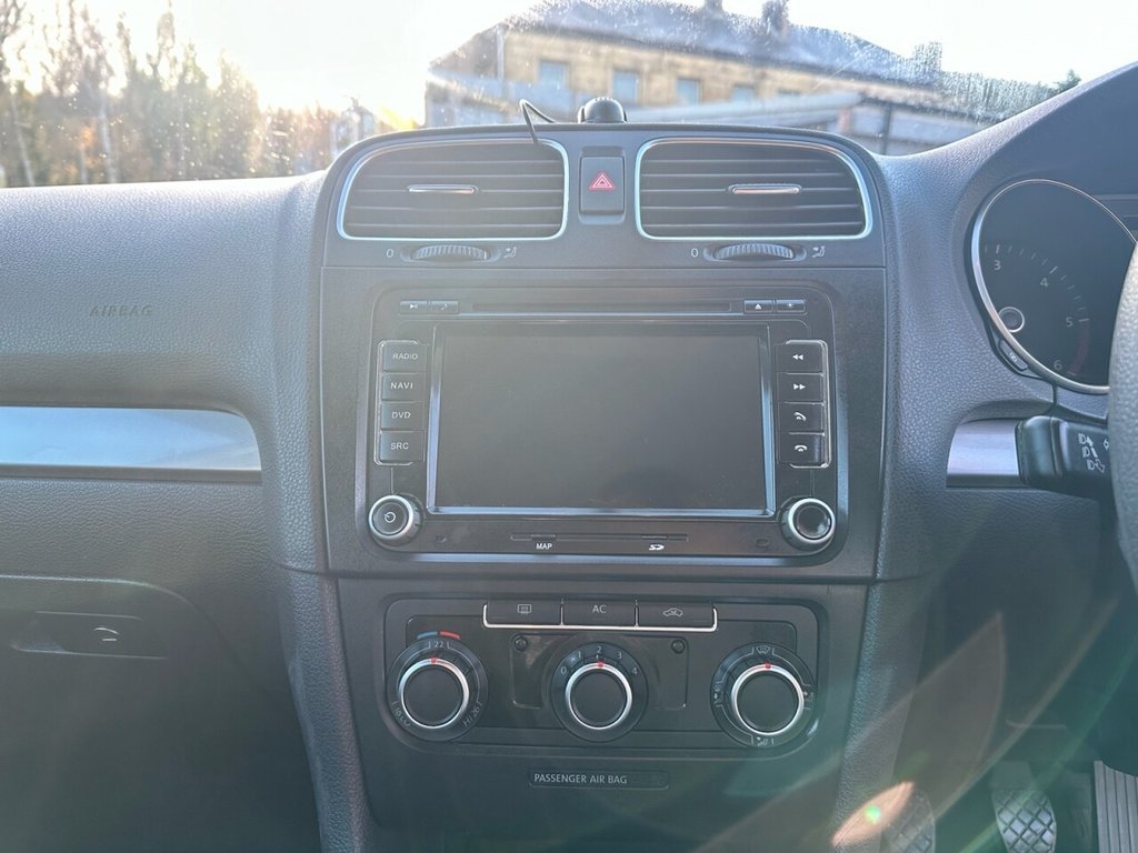 Used Volkswagen Golf 2009 for sale - 76900740: Photo 16