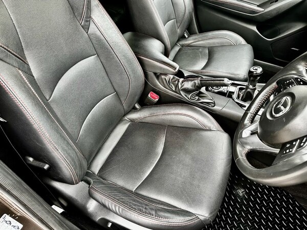 Used Mazda Mazda3 2014 for sale - 76106074: Photo 22