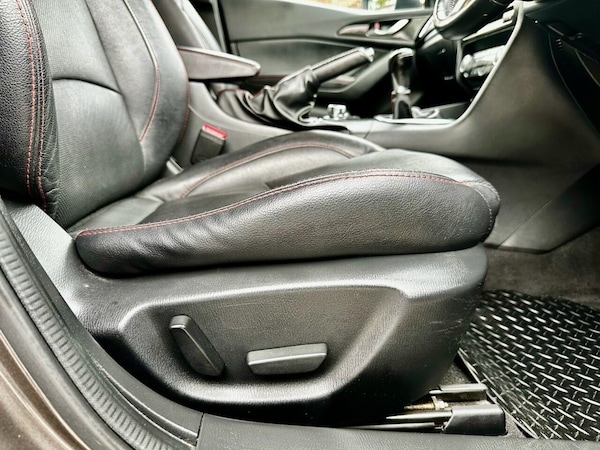 Used Mazda Mazda3 2014 for sale - 76106074: Photo 23