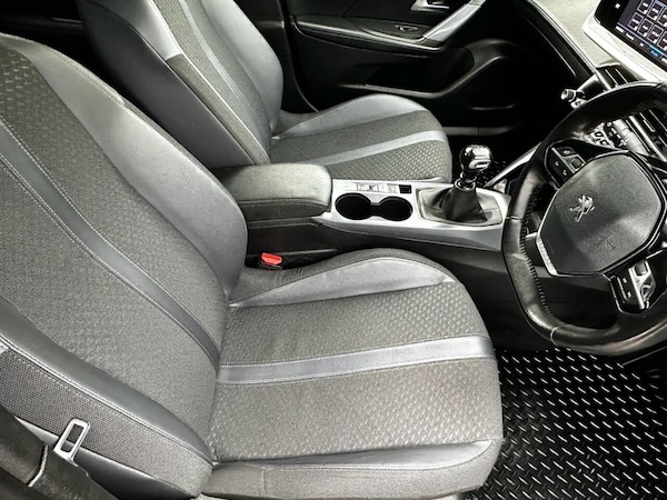 Used Peugeot 2008 2020 for sale - 76203161: Photo 29