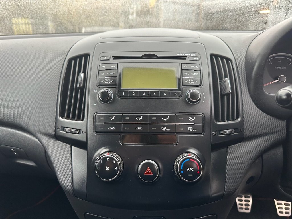 Used Hyundai i30 2010 for sale - 76536007: Photo 13