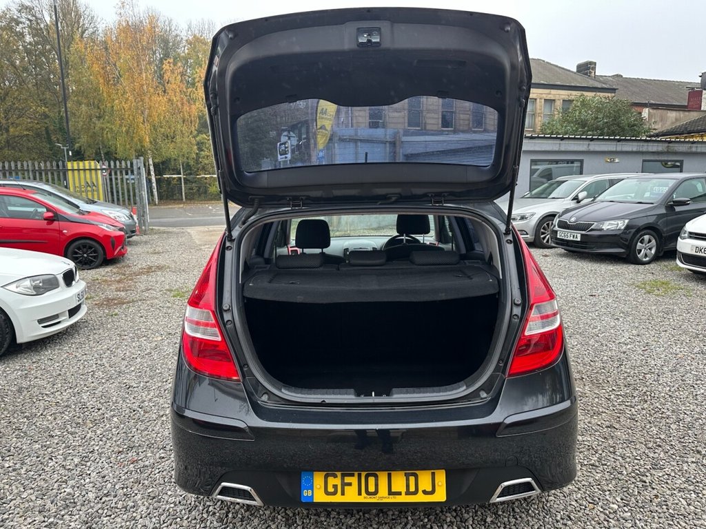 Used Hyundai i30 2010 for sale - 76536007: Photo 7