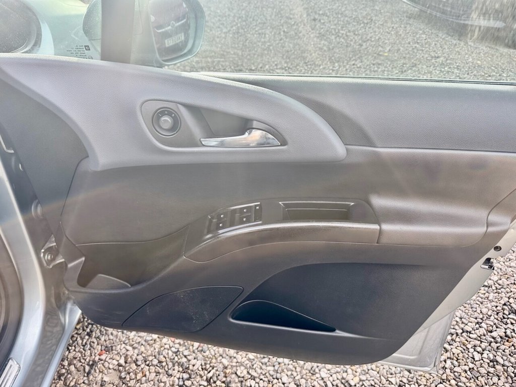 Used Vauxhall Meriva 2010 for sale - 76632310: Photo 18