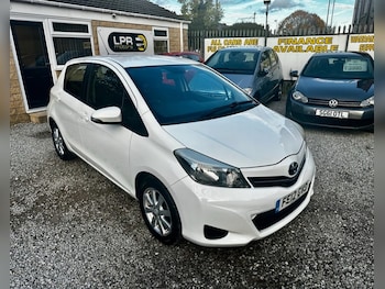 Used Toyota Yaris 2012 for sale - 76386613: Photo
