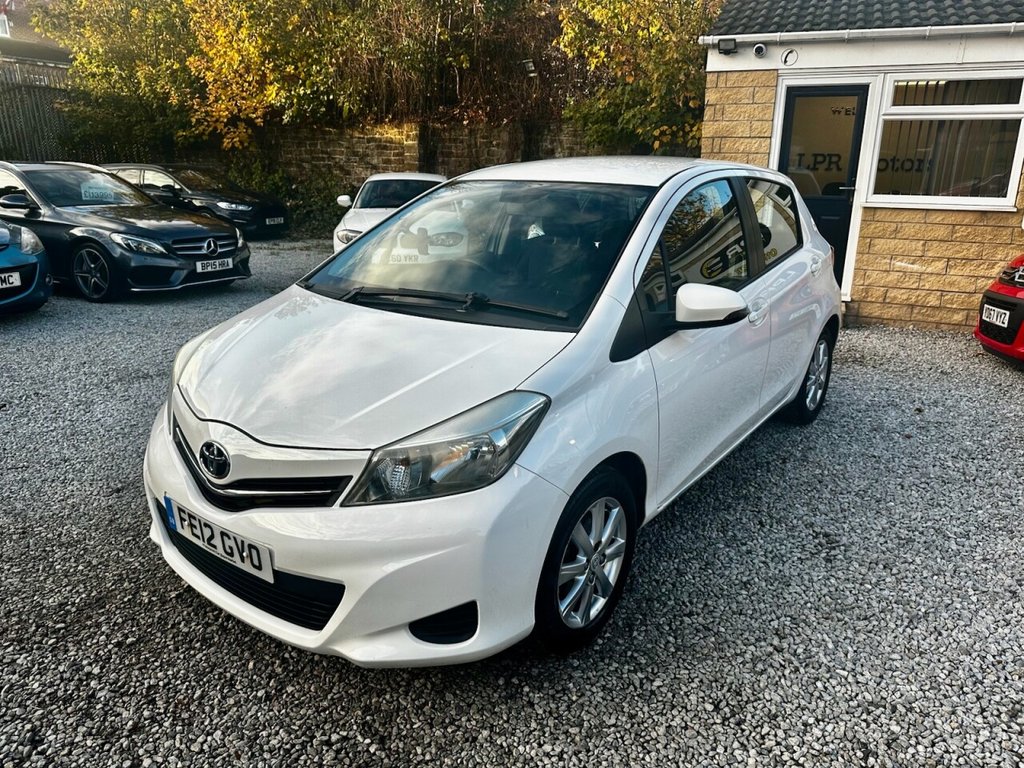 Used Toyota Yaris 2012 for sale - 76386613: Photo 2