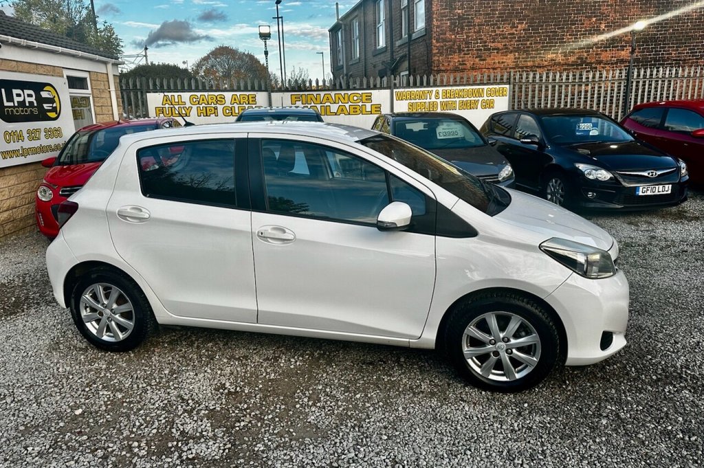 Used Toyota Yaris 2012 for sale - 76386613: Photo 3