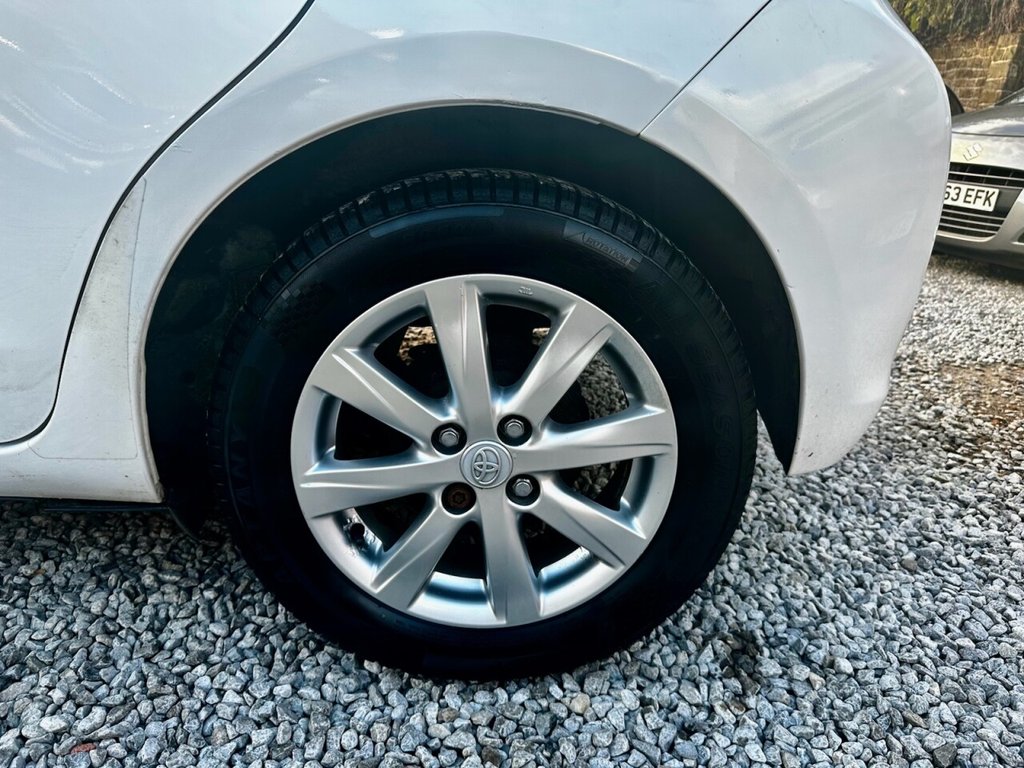 Used Toyota Yaris 2012 for sale - 76386613: Photo 8