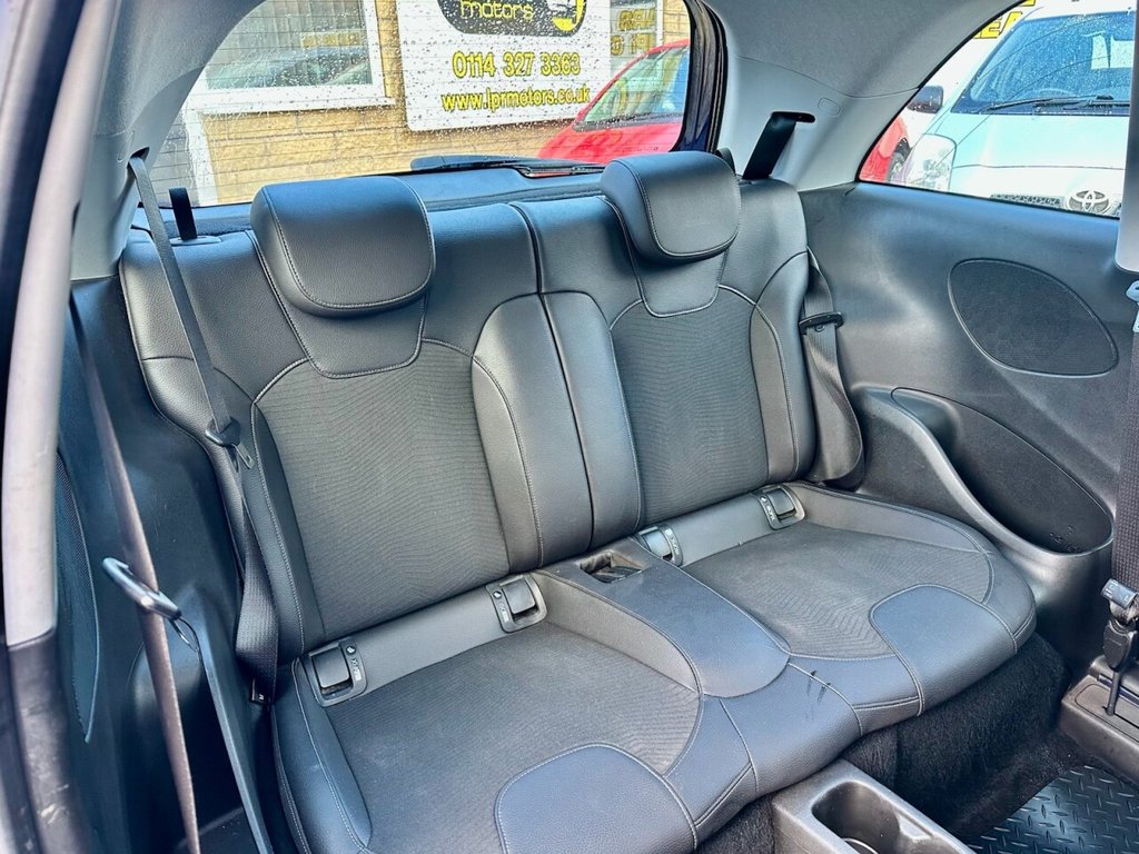 Used Vauxhall ADAM 2014 for sale - 77499247: Photo 17