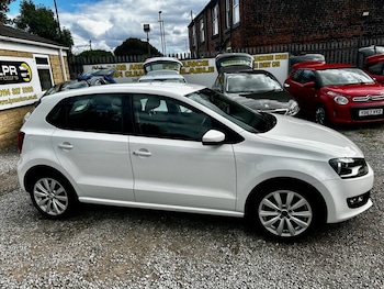 Used Volkswagen Polo 2011 for sale - 77692925: Photo