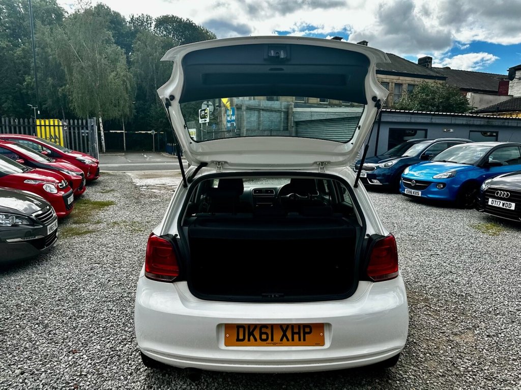 Used Volkswagen Polo 2011 for sale - 77692925: Photo 9