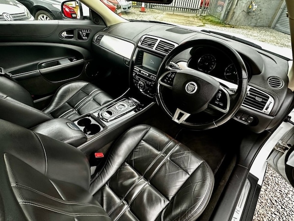 Used Jaguar XK 2013 for sale - 76291523: Photo 23