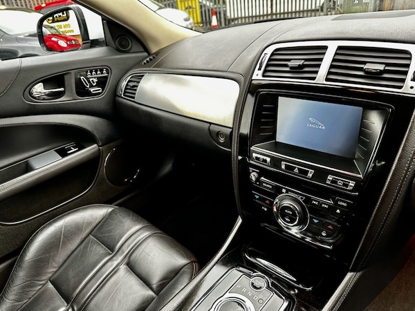 Used Jaguar XK 2013 for sale - 76291523: Photo 26